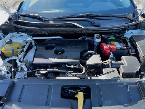 Used 2021 Nissan Rogue SL image 31