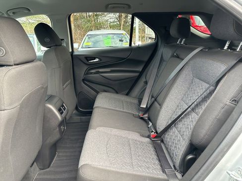 Used 2022 Chevrolet Equinox LT image 24