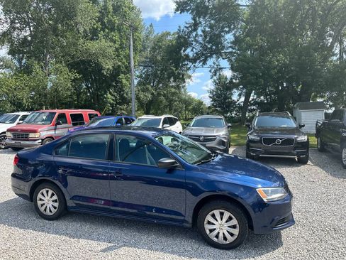 Used 2014 Volkswagen Jetta S FWD image 4