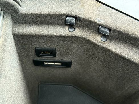 Used 2014 Mercedes-Benz GL 450 4MATIC image 40