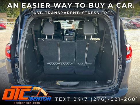 Used 2025 Chrysler Pacifica Select FWD image 31