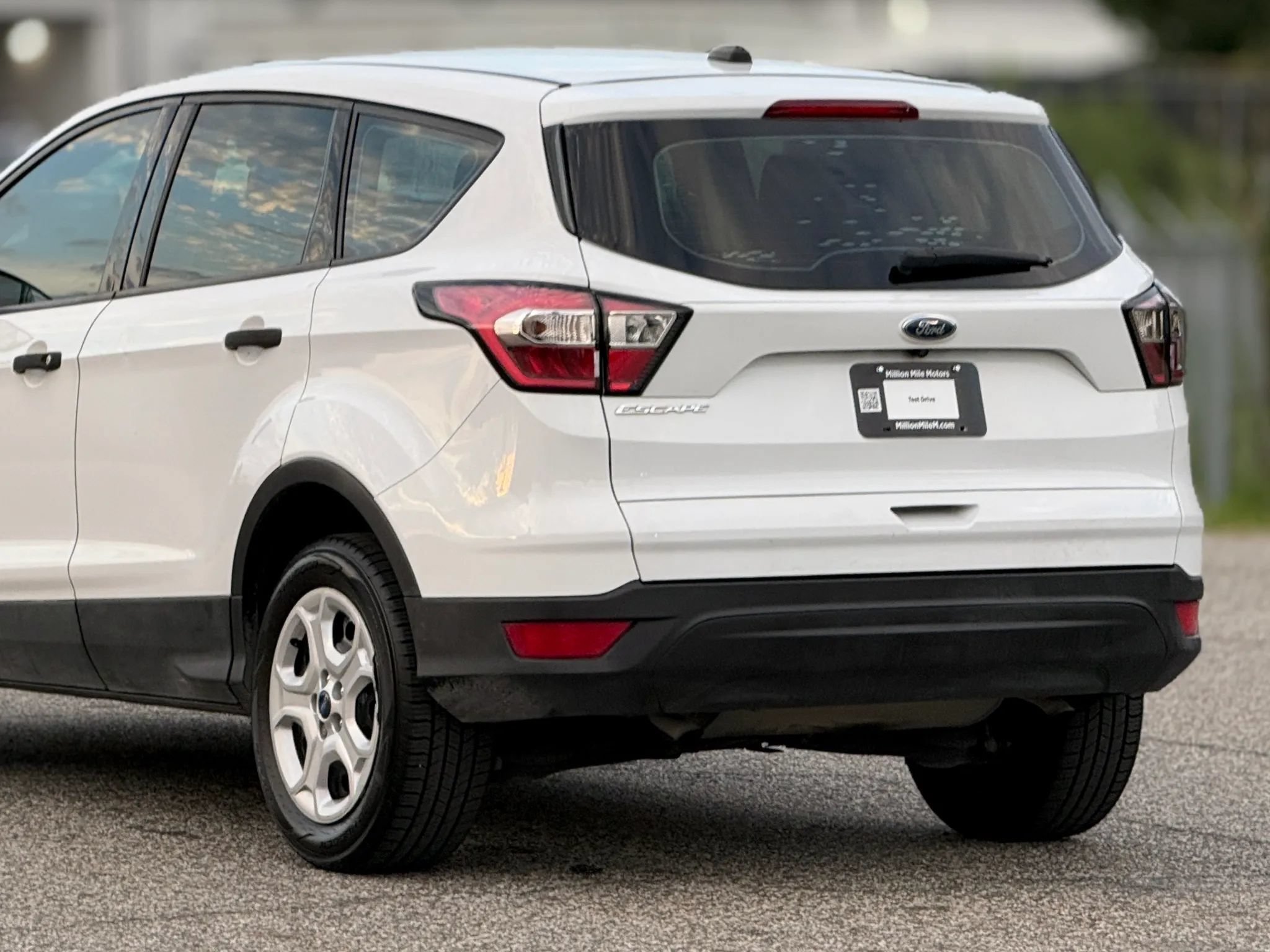 Used 2017 Ford Escape S FWD image 16