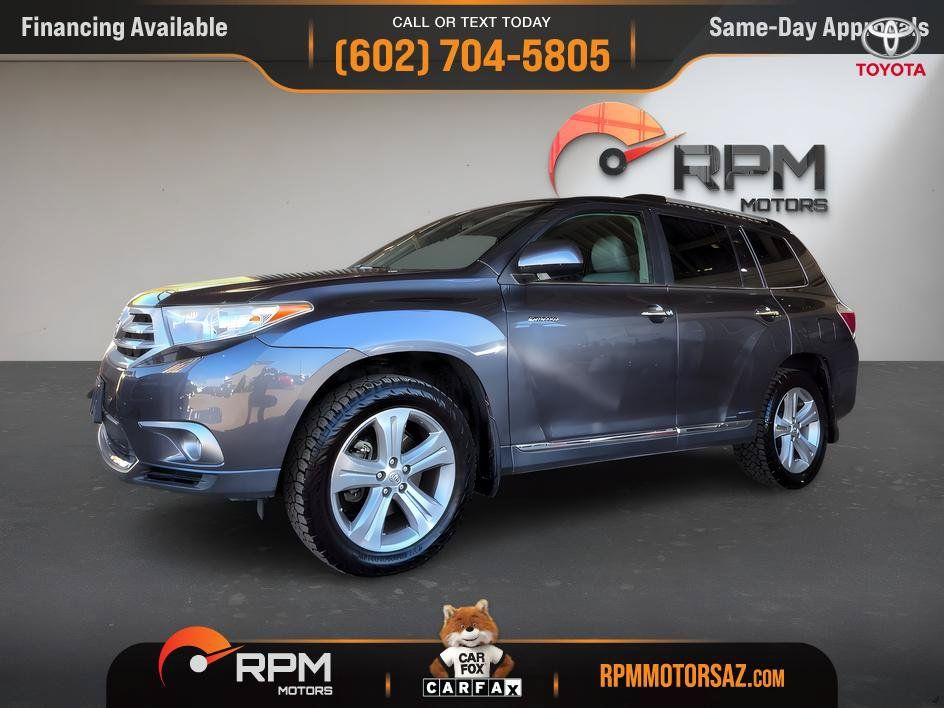 Used 2013 Toyota Highlander Limited w/ Protection Pkg FWD image 3