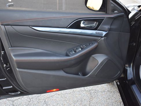 Used 2022 Nissan Maxima SR w/ Sport Mat Group image 22