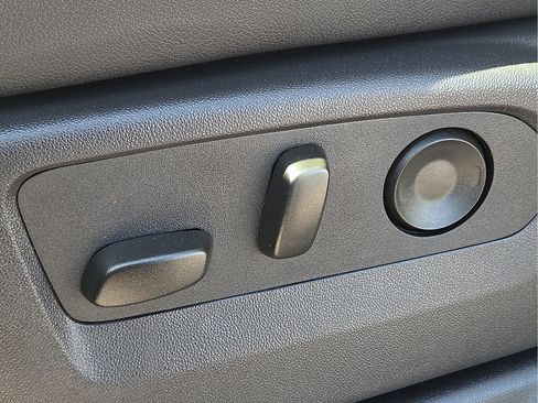 Used 2026 Chevrolet Silverado 1500 ZR2 AWD/4WD image 15