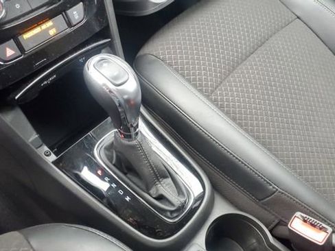 Used 2019 Buick Encore Preferred image 16