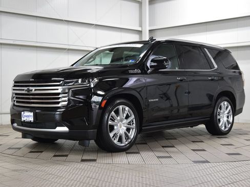Used 2023 Chevrolet Tahoe High Country AWD/4WD image 3