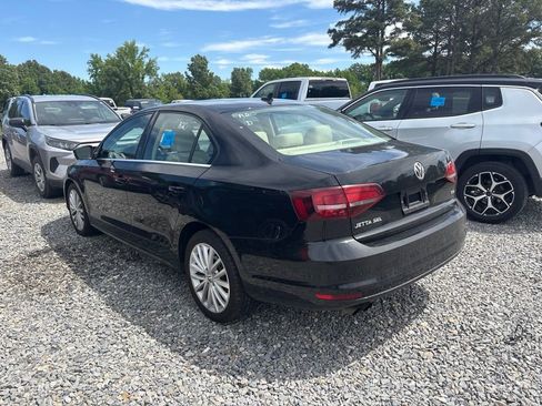 Used 2016 Volkswagen Jetta SEL FWD image 3