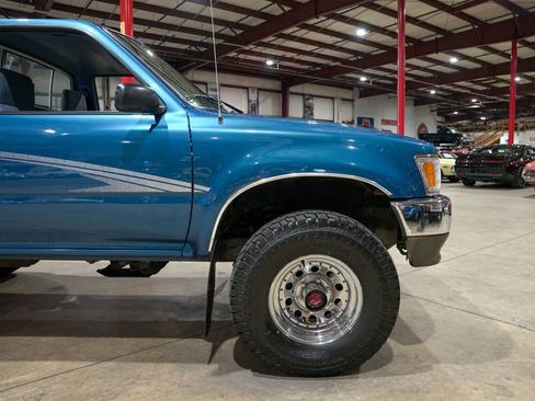 Used 1995 Toyota Pickup DX AWD/4WD image 11