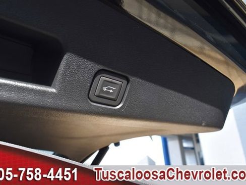 New 2026 Chevrolet Traverse LT w/ Sun and Wheel Package image 9