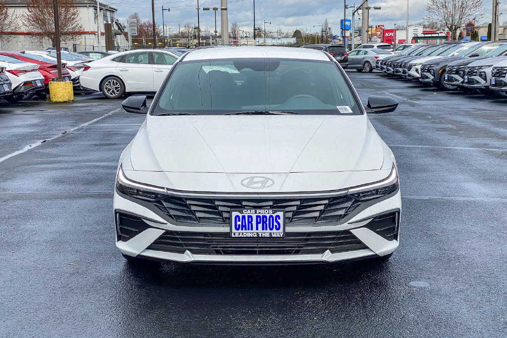 Certified 2026 Hyundai Elantra Sport FWD image 3