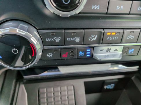 Certified 2023 Ford F250 Lariat w/ Tow Technology Package AWD/4WD image 22