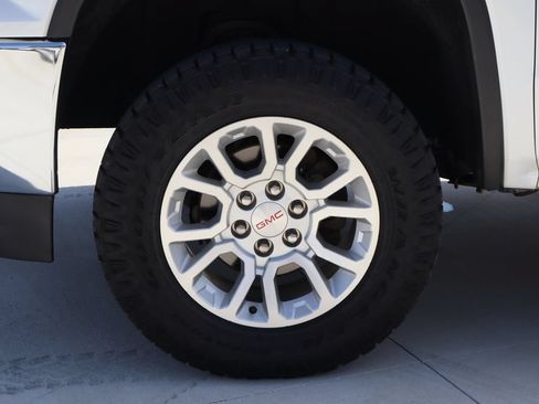 Used 2017 GMC Sierra 1500 SLT AWD/4WD image 32