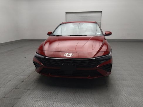 Used 2025 Hyundai Elantra SEL FWD image 15