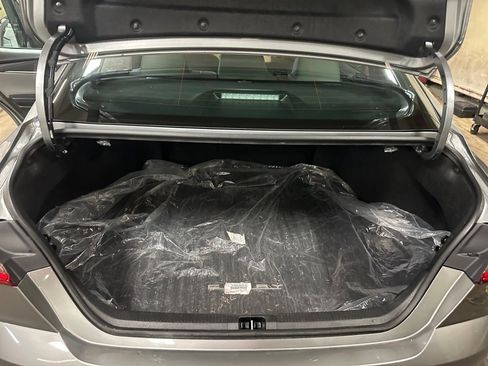 Certified 2025 Toyota Camry SE image 17