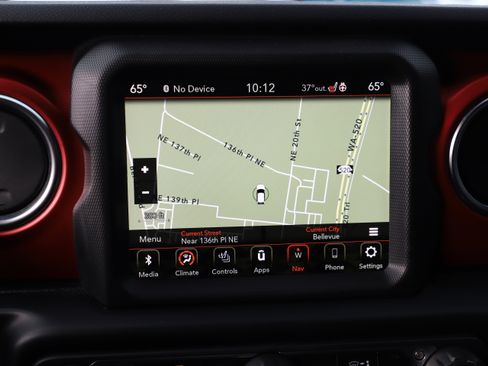 Used 2022 Jeep Gladiator Rubicon w/ Cold Weather Group image 19