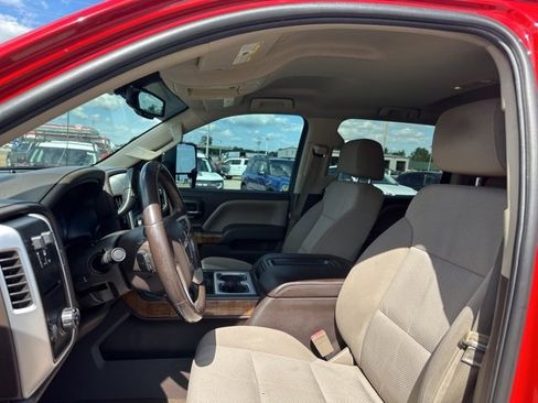 Used 2015 GMC Sierra 1500 SLE w/ SLE Value Package image 31