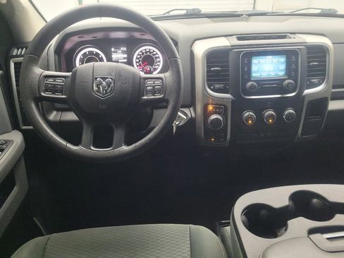 Used 2019 RAM 1500 Classic SLT AWD/4WD image 22