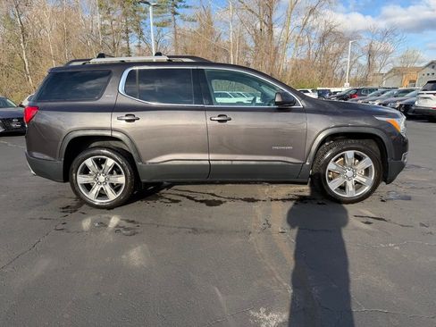 Used 2017 GMC Acadia SLT image 5