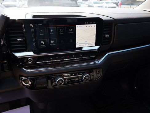 Used 2024 GMC Sierra 1500 Elevation image 15