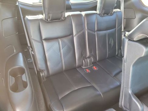 Used 2020 Nissan Pathfinder SL image 27