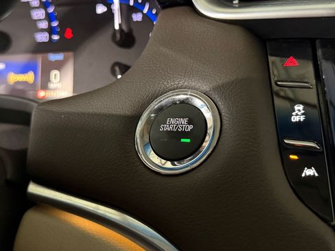 Used 2016 Cadillac XTS Luxury w/ Driver Awareness Package FWD image 15