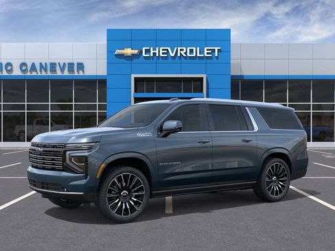 New 2026 Chevrolet Suburban High Country image 3