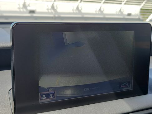 Used 2025 Lexus IS 350 F Sport RWD image 29
