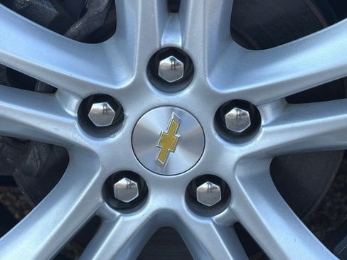 Used 2017 Chevrolet Cruze LT image 11