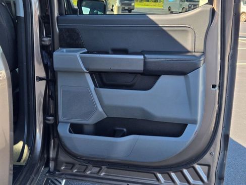 Used 2022 Ford F150 XLT w/ Equipment Group 302A High image 10