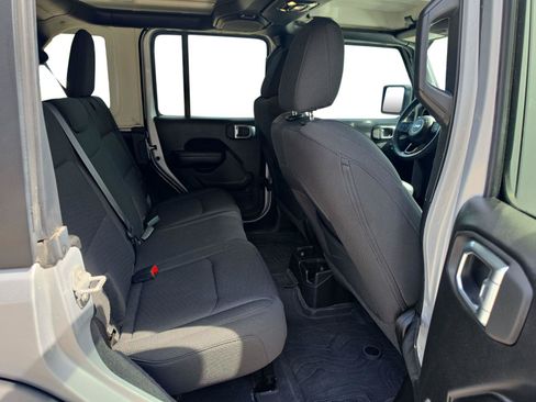 Used 2023 Jeep Wrangler Unlimited Sport AWD/4WD image 22
