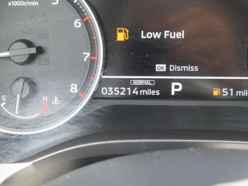 Used 2023 Mitsubishi Outlander SE AWD/4WD image 29