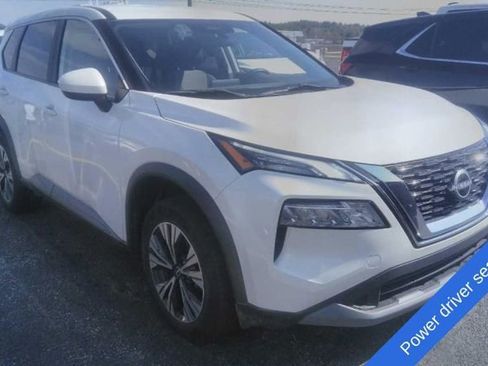 Used 2023 Nissan Rogue SV FWD image 2