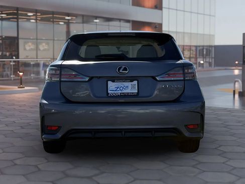 Used 2015 Lexus CT 200h w/ Navigation Package FWD image 7