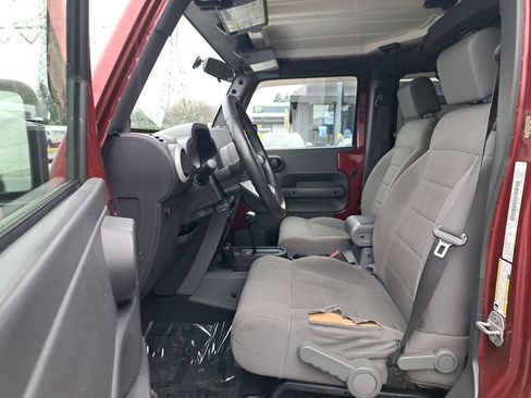 Used 2009 Jeep Wrangler Unlimited Sahara w/ Trailer Tow Group image 11