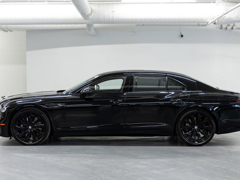 New 2026 Bentley Flying Spur Plug-In Hybrid image 2