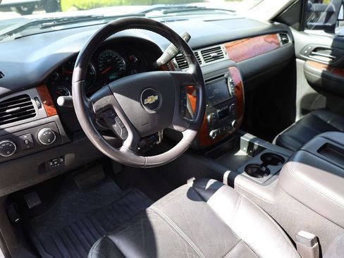Used 2008 Chevrolet Silverado 3500 LTZ AWD/4WD image 12