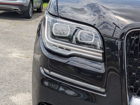 Certified 2024 Lincoln Navigator Reserve image 11