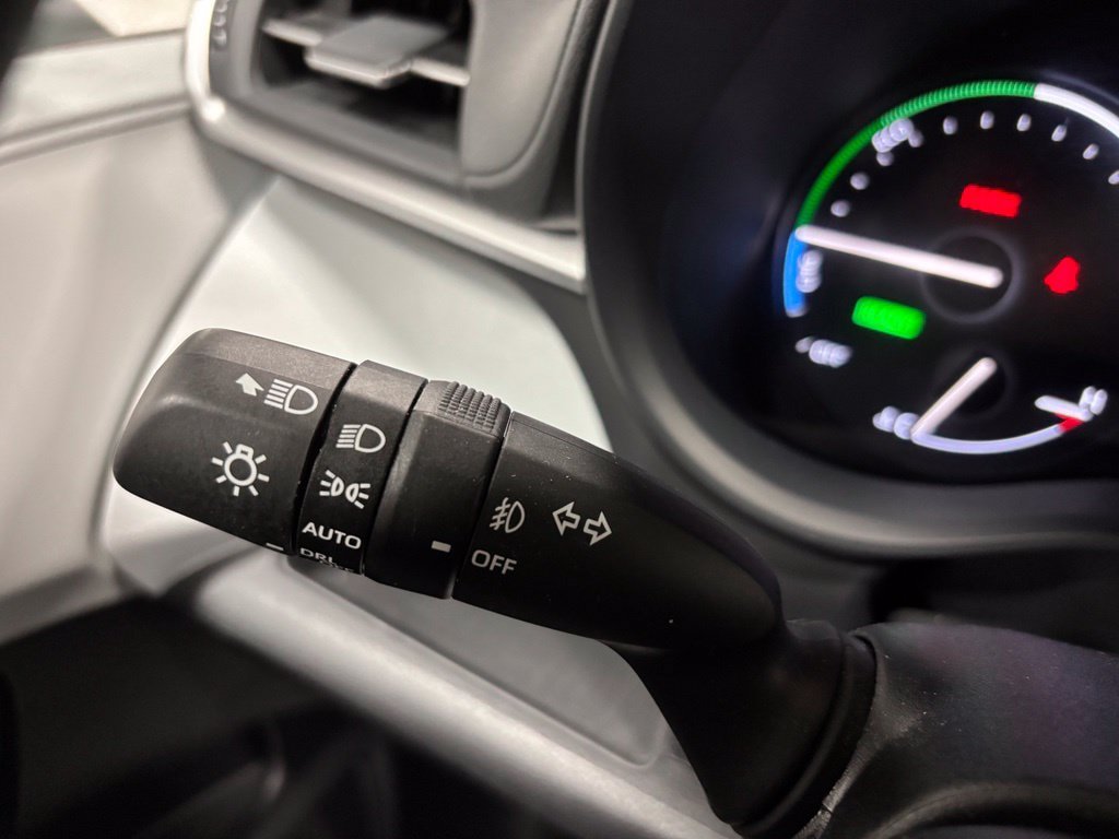 Used 2026 Toyota Sienna XLE FWD image 21
