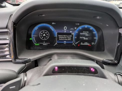 Used 2025 Toyota Camry XSE w/ Premium Plus Package AWD/4WD image 16