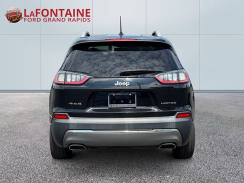 Used 2019 Jeep Cherokee Limited AWD/4WD image 6