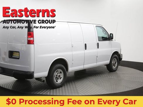 Used 2021 Chevrolet Express 2500 RWD image 33