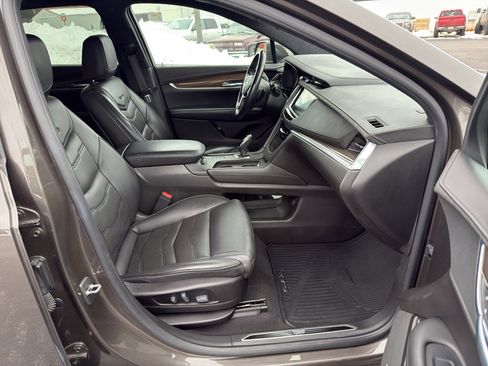 Used 2019 Cadillac XT5 Platinum image 51