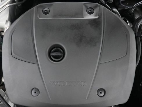 Used 2020 Volvo S60 T6 Inscription w/ Protection Package Premier image 29