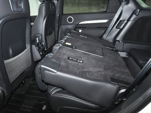 Used 2023 Land Rover Discovery S R-Dynamic image 70