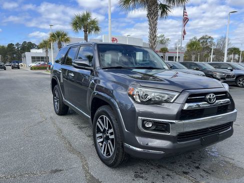 Used 2022 Toyota 4Runner Limited image 2
