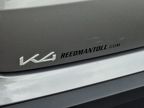 Used 2025 Kia K4 FWD image 30