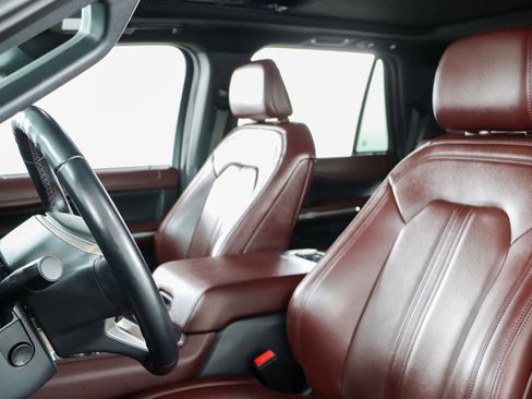 Used 2024 Ford Expedition Max Limited image 25