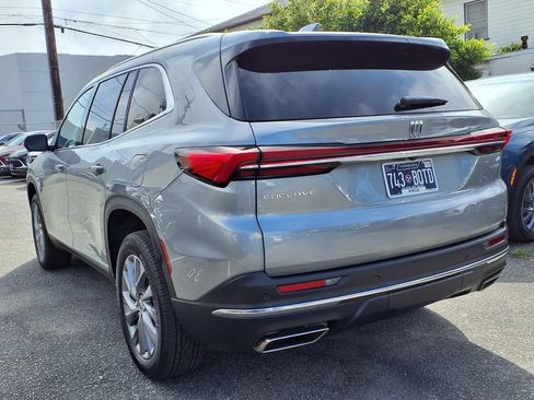 Used 2026 Buick Enclave Preferred FWD image 3