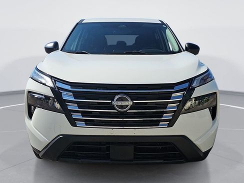 Used 2024 Nissan Rogue S AWD/4WD image 10